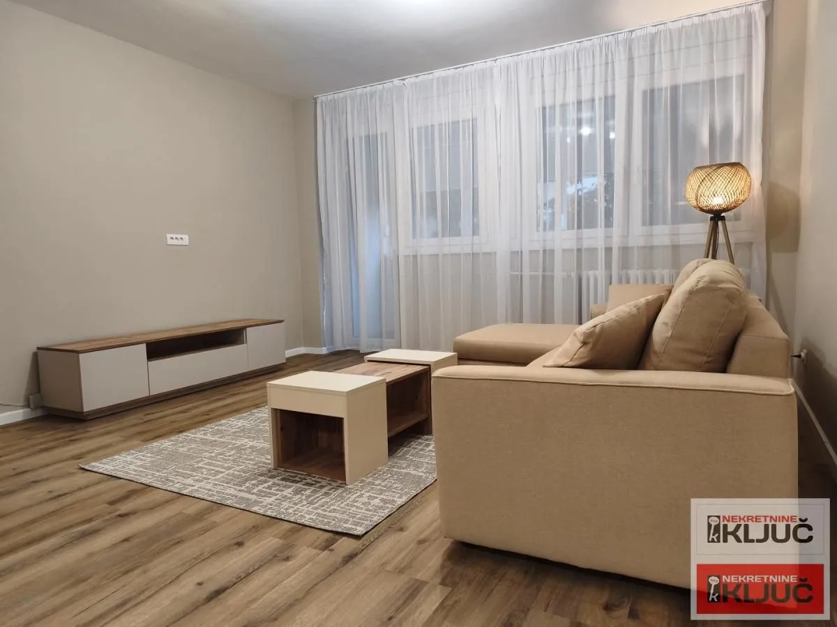 Izdavanje, dvosoban stan, 54m², Liman 1, Novi Sad Sve Podlokacije