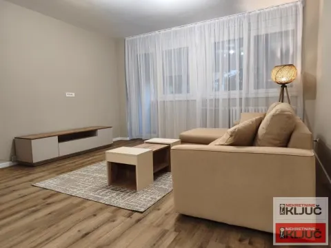 Izdavanje, dvosoban stan, 54m², Liman 1, Novi Sad Sve Podlokacije - image 3