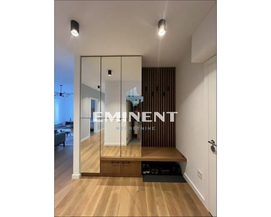 Rent, four bedroom apartment, 113m², Savski Venac, Beograd