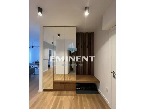 Rent, four bedroom apartment, 113m², Savski Venac, Beograd - image 13
