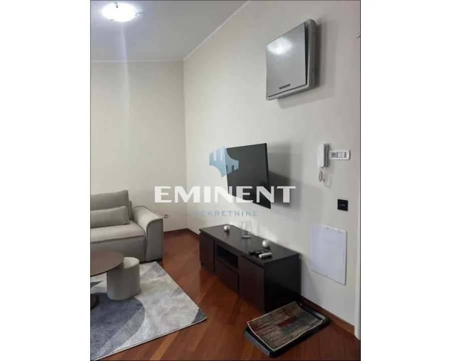Rent, two bedroom apartment, 42m², Vukov Spomenik, Zvezdara Sve Podlokacije