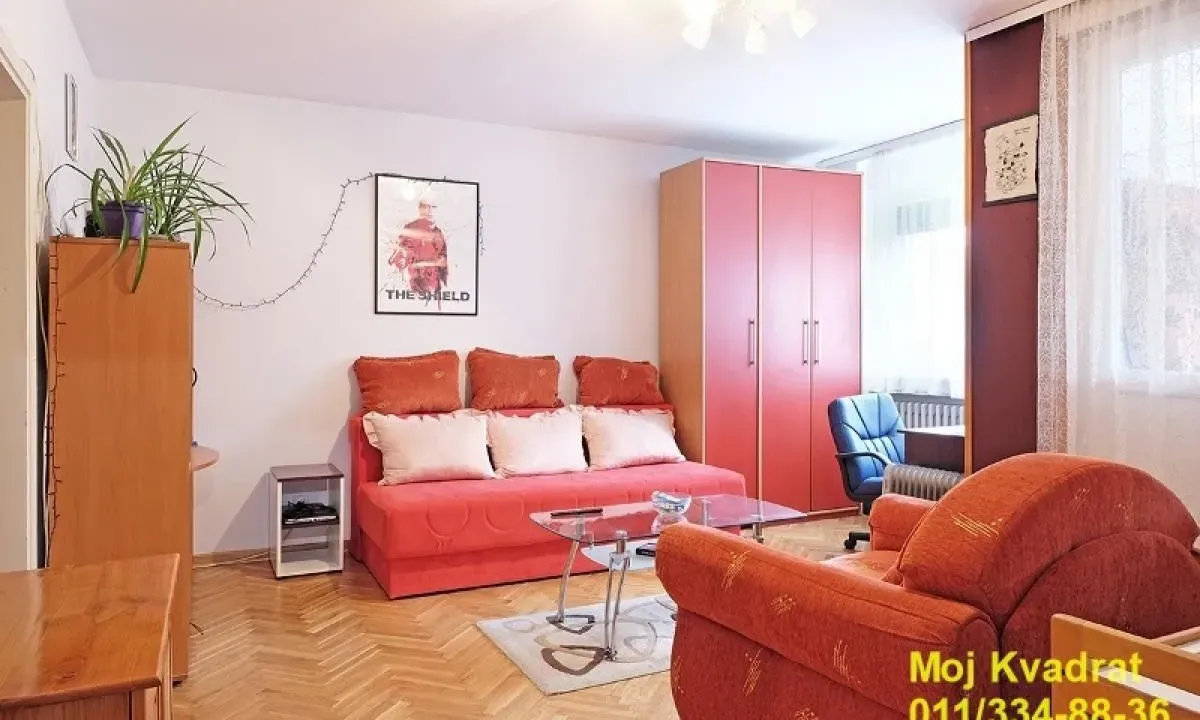 Prodaja, dvosoban stan, 50m², Severni Bulevar, Zvezdara Sve Podlokacije