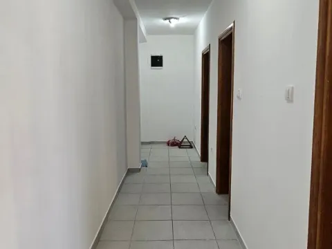 Prodaja, jednosoban stan, 52m², Masline, Podgorica - image 9