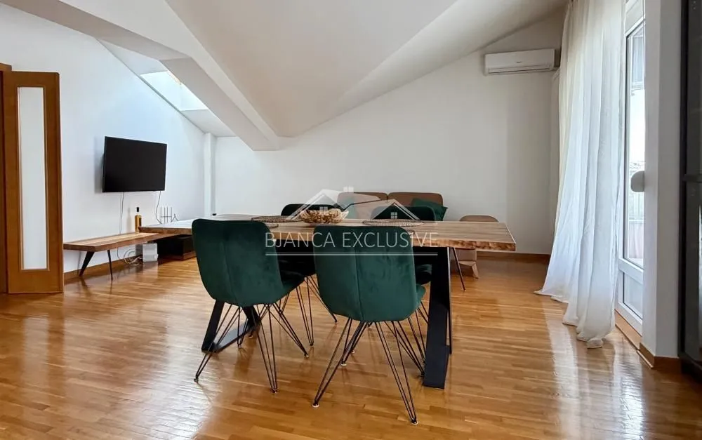 Prodaja, trosoban stan, 93m², Autokomanda, Voždovac Sve Podlokacije