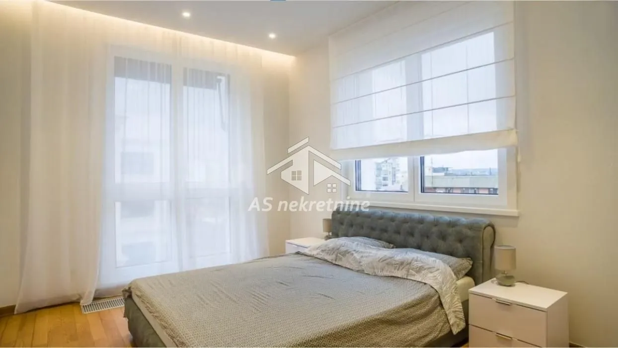 Rent, apartment, 188m², Kalenić Pijaca, Vračar Sve Podlokacije
