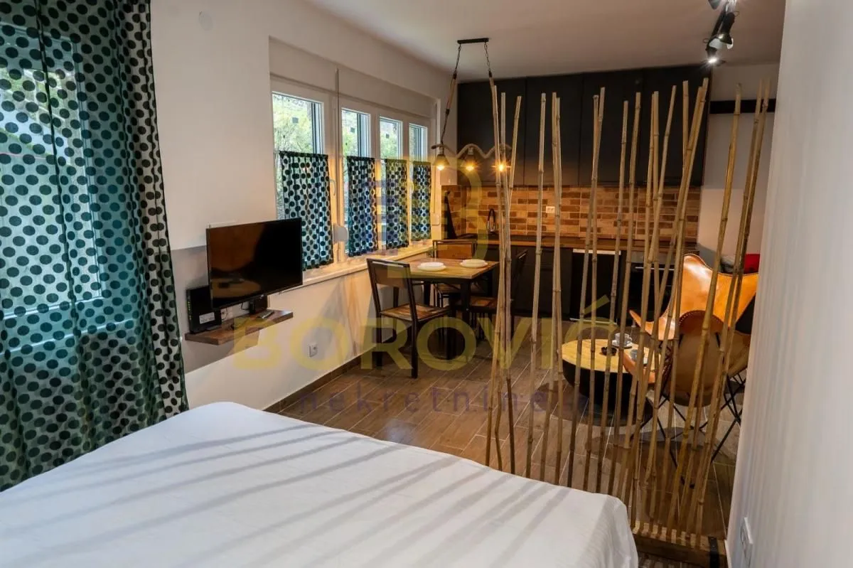 Prodaja, jednosoban stan, 36m², Savski Venac, Beograd