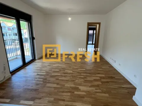 Izdavanje, dvosoban stan, 65m², Cetinje, Crna Gora - image 2