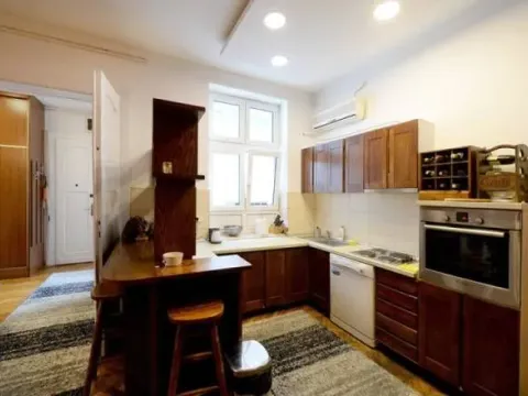 Sale, three bedroom apartment, 86m², Vračar Centar, Vračar Sve Podlokacije - image 5