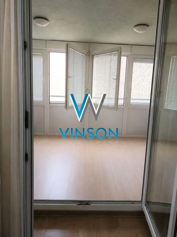 Izdavanje, trosoban stan, 73m², Centar, Novi Sad