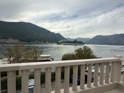 Rent, hospitality venue, 500m², Dobrota, Kotor - image 12