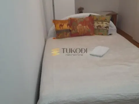 Prodaja, četvorosoban stan, 120m², Stari grad, Novi Sad - image 9