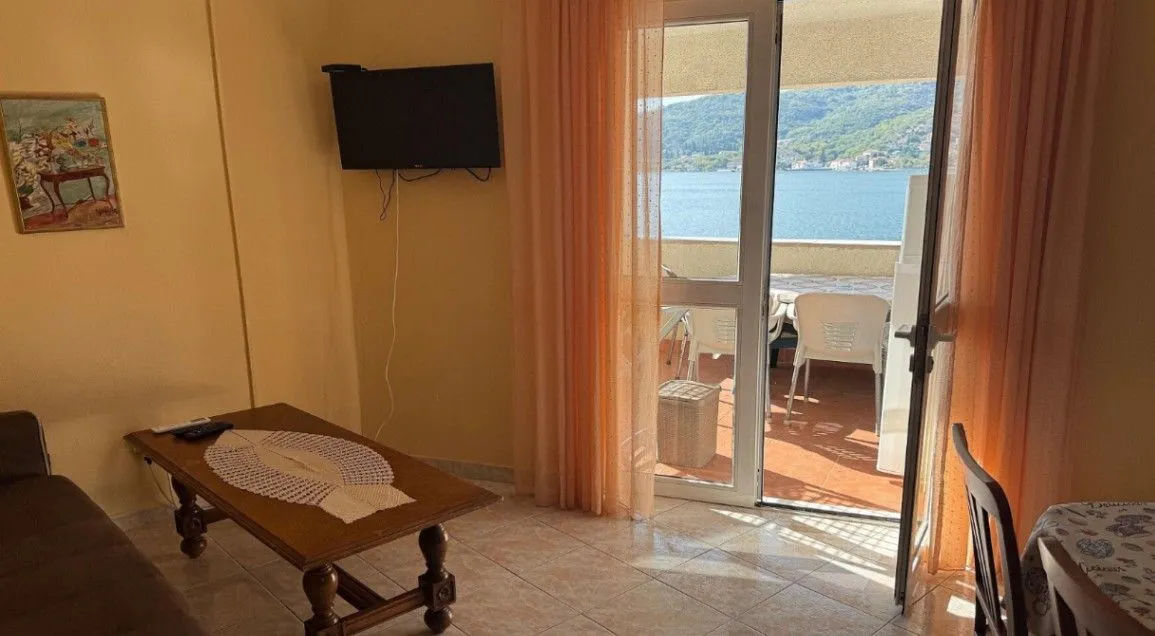 Prodaja, kuća, 257m², Tivat, Crna Gora