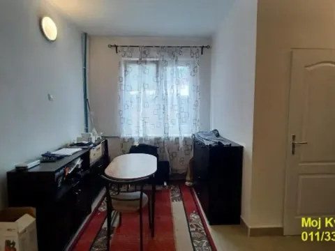 Prodaja, trosoban stan, 66m², Zemun Kalvarija, Zemun Sve Podlokacije - image 11