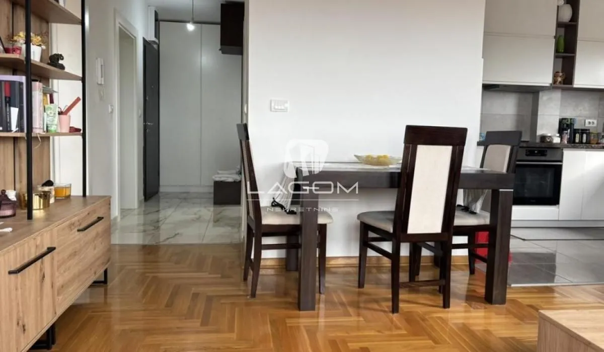 Prodaja, trosoban stan, 59m², Ledine, Beograd