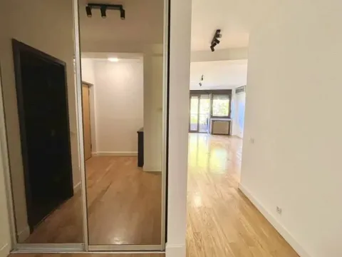 Izdavanje, stan, 111m², Vračar Hram, Vračar Sve Podlokacije - image 5