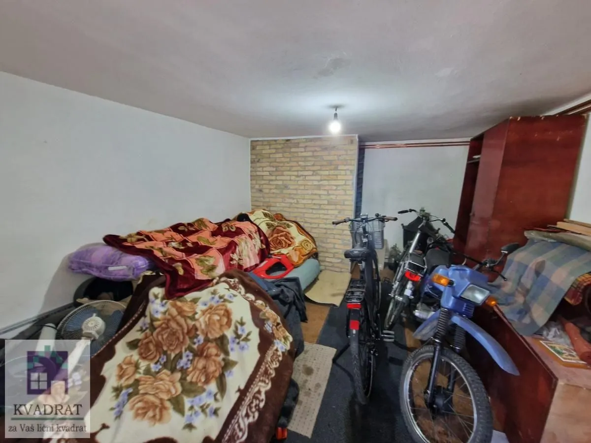 Prodaja, kuća, 219m², Centar, Ub