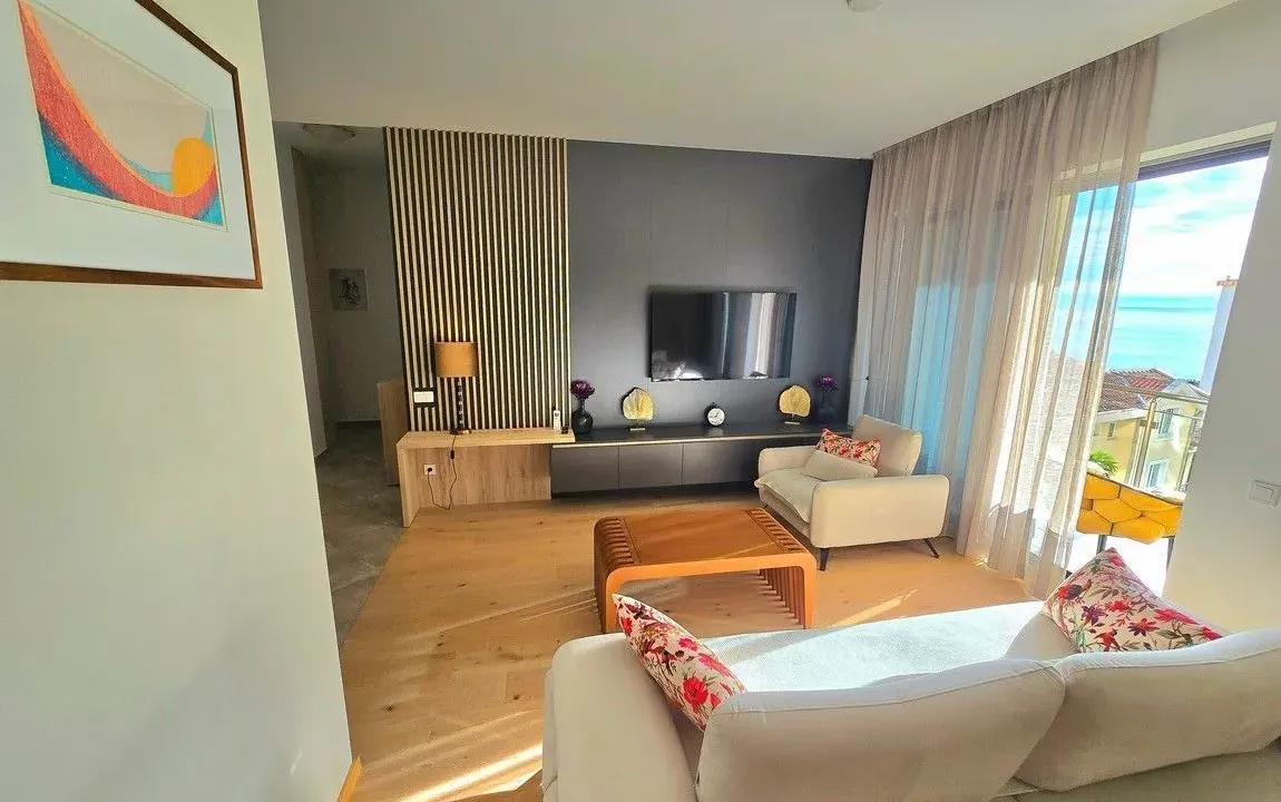 Prodaja, dvosoban stan, 79m², Bečići, Budva