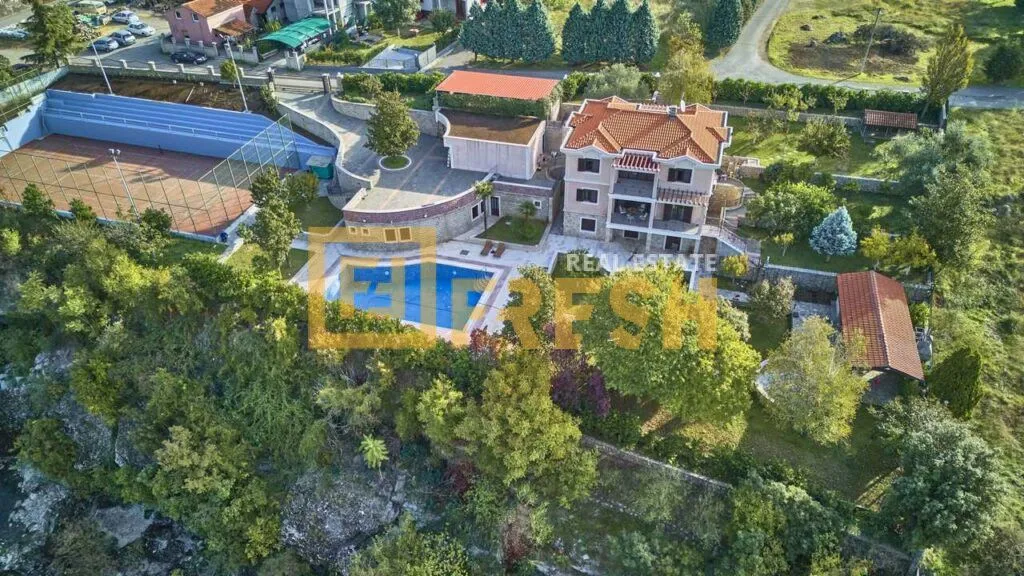 Prodaja, kuća, 300m², Zagorič, Podgorica