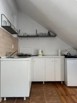 Izdavanje, garsonjera, 23m², Risan, Kotor - image 2