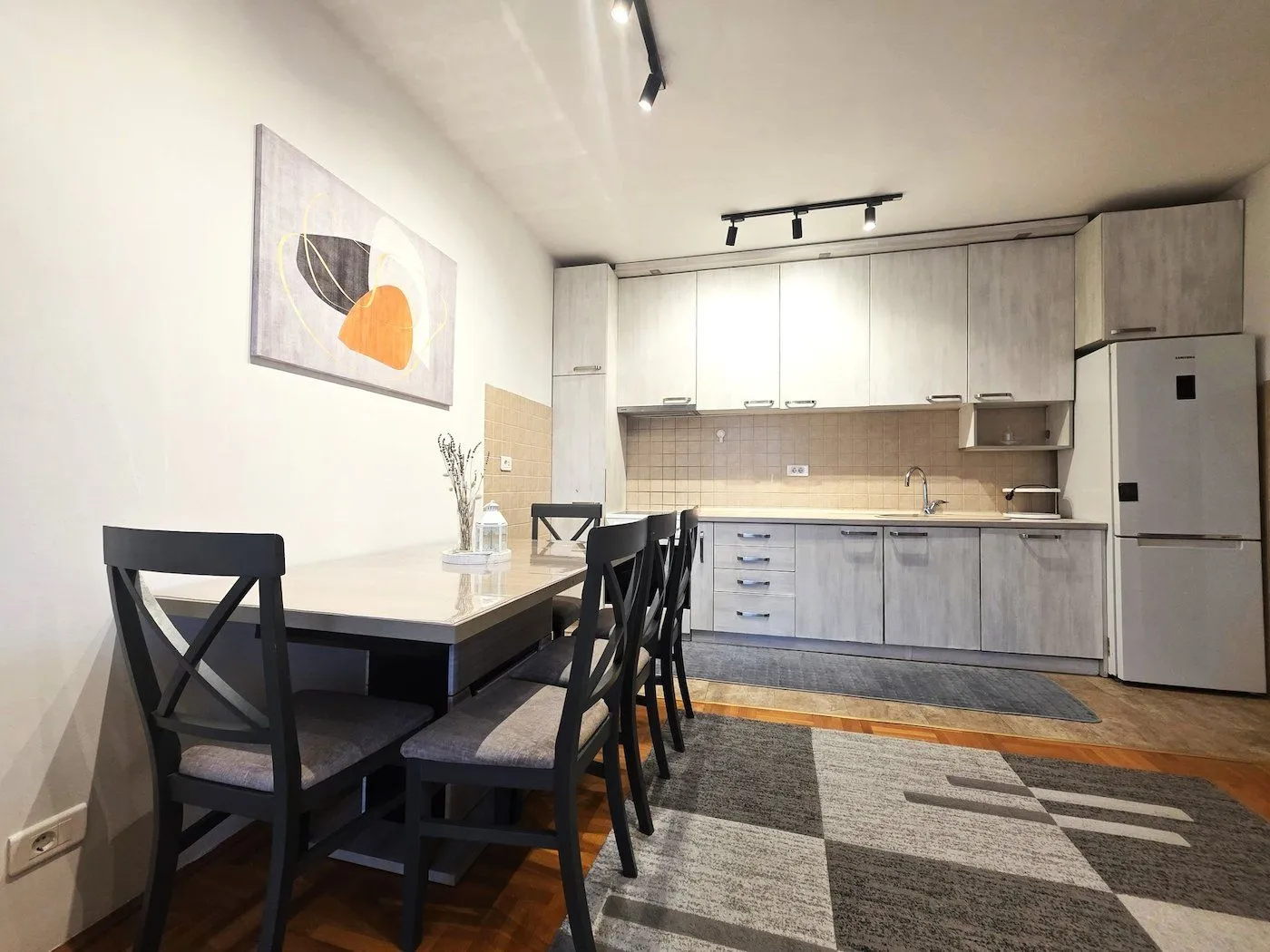 Rent, apartment, 67m², Stari Aerodrom, Podgorica