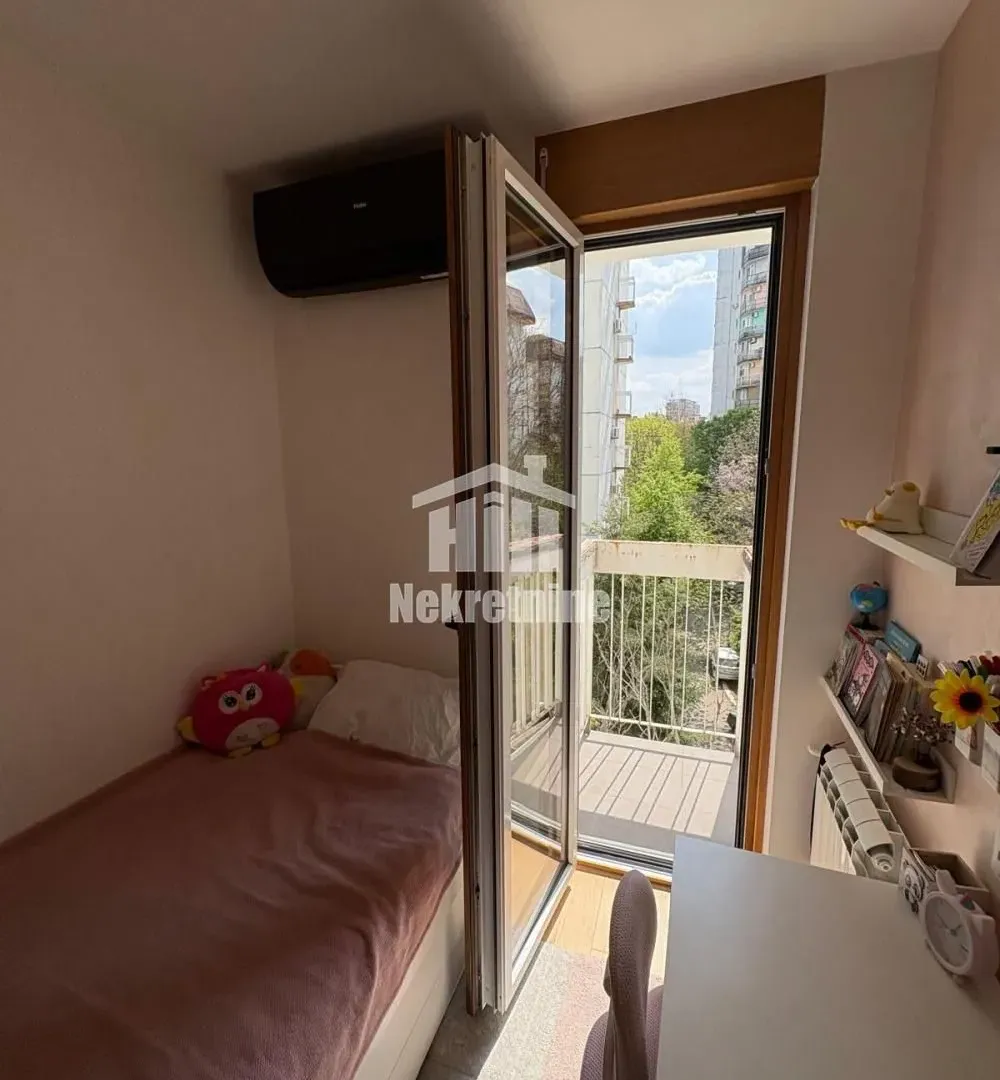 Prodaja, trosoban stan, 74m², Stari Grad, Beograd
