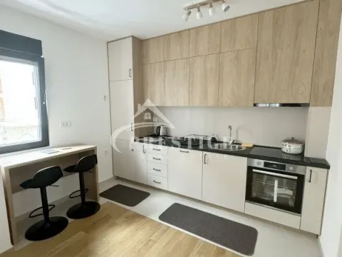 Izdavanje, jednosoban stan, 47m², City Kvart, Podgorica - image 5