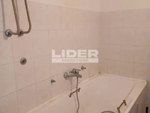 Prodaja, trosoban stan, 84m², Stari Grad, Beograd - image 10