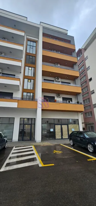 Prodaja, jednosoban stan, 46m², Centar, Ulcinj