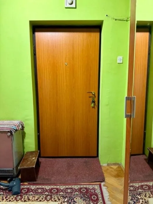 Izdavanje, dvosoban stan, 65m², Gintaš, Podgorica