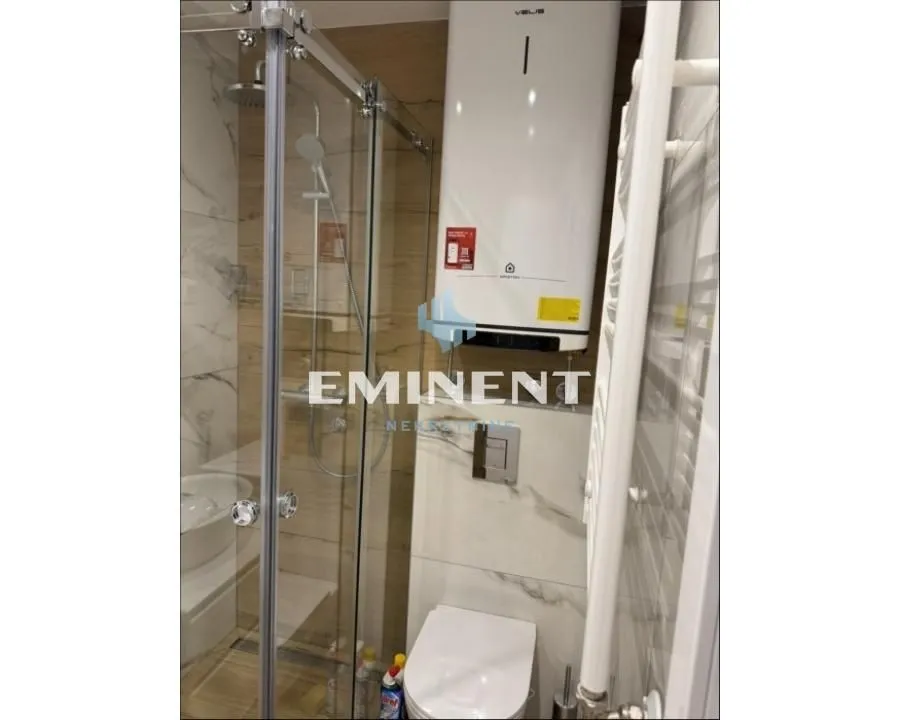 Izdavanje, dvosoban stan, 33m², Novi Beograd Blok 65, Novi Beograd Sve Podlokacije
