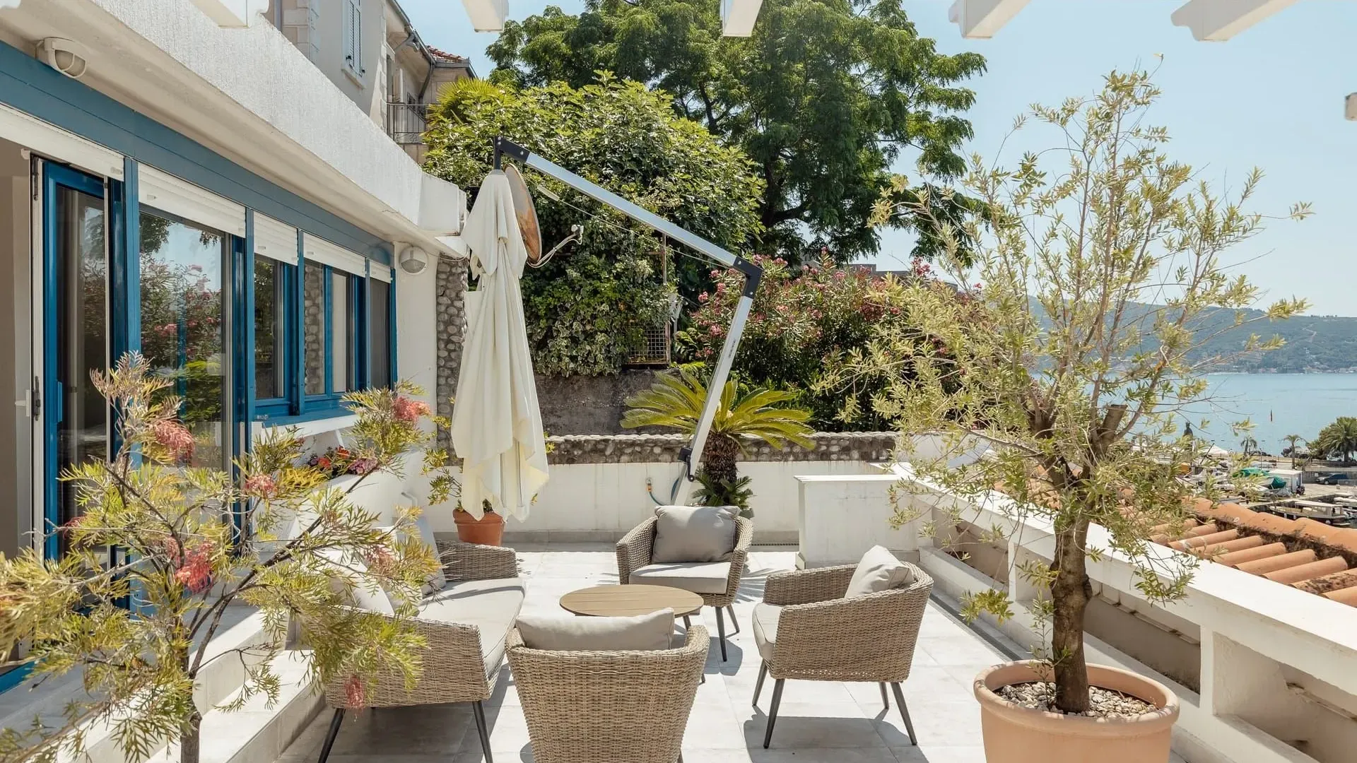 Prodaja, trosoban stan, 244m², Centar, Herceg Novi