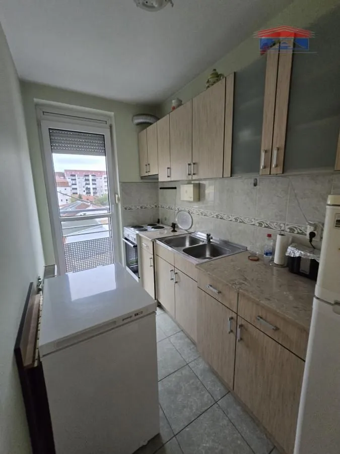 Izdavanje, dvosoban stan, 46m², Nova Detelinara, Novi Sad Sve Podlokacije