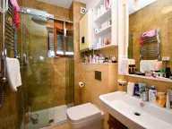 Rent, four bedroom apartment, 130m², Centar, Podgorica - image 17