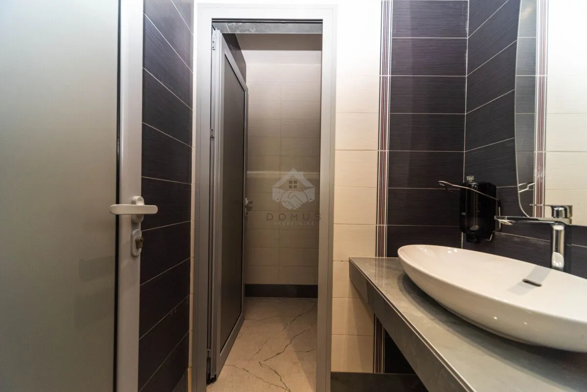 Rent, office space, 120m², Centar, Podgorica