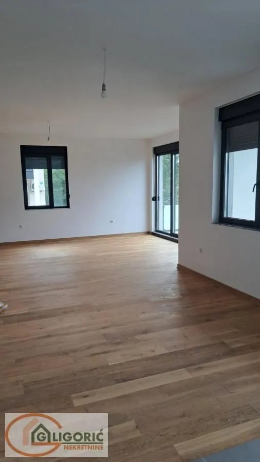 Prodaja, stan, 236m², Zemun Sve Podlokacije, Beograd