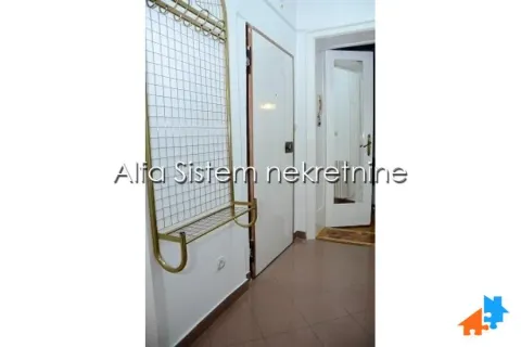 Rent, three bedroom apartment, 80m², Stari Grad, Beograd - image 4
