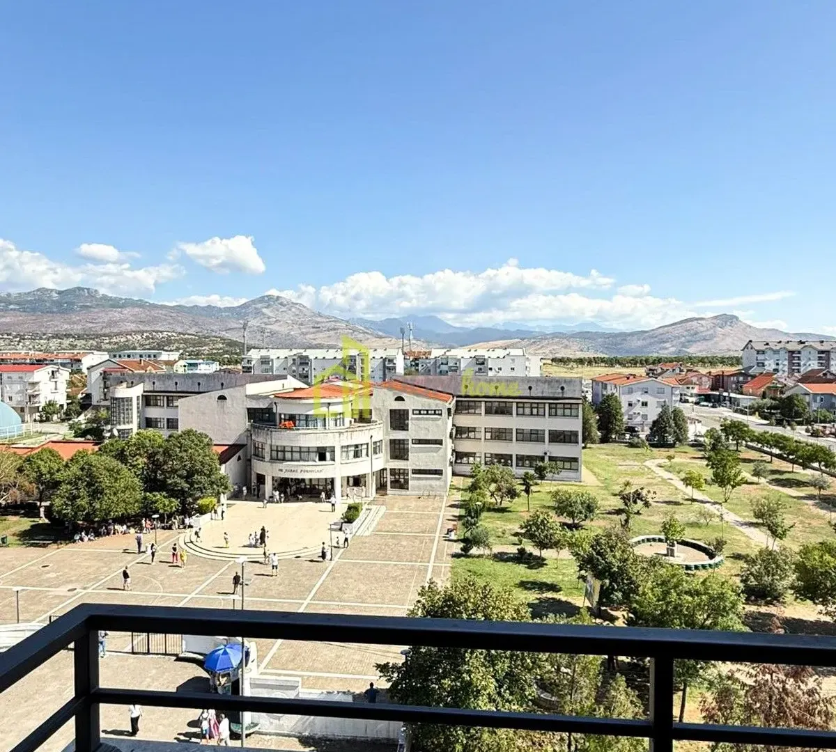 Izdavanje, dvosoban stan, 65m², Stari Aerodrom, Podgorica