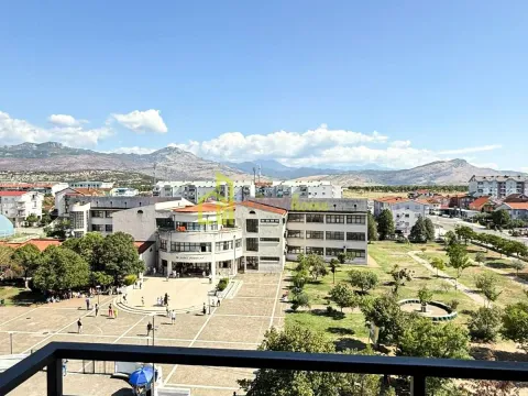Izdavanje, dvosoban stan, 65m², Stari Aerodrom, Podgorica