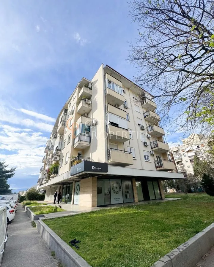 Prodaja, stan, 41m², Blok 6, Podgorica