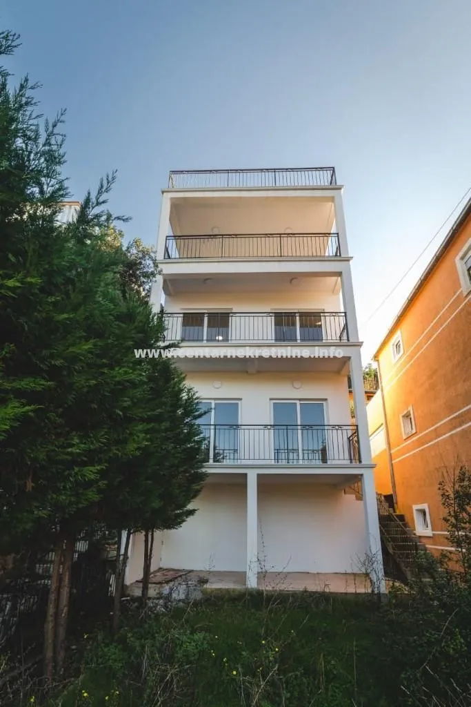 Sale, house, 195m², Utjeha, Bar