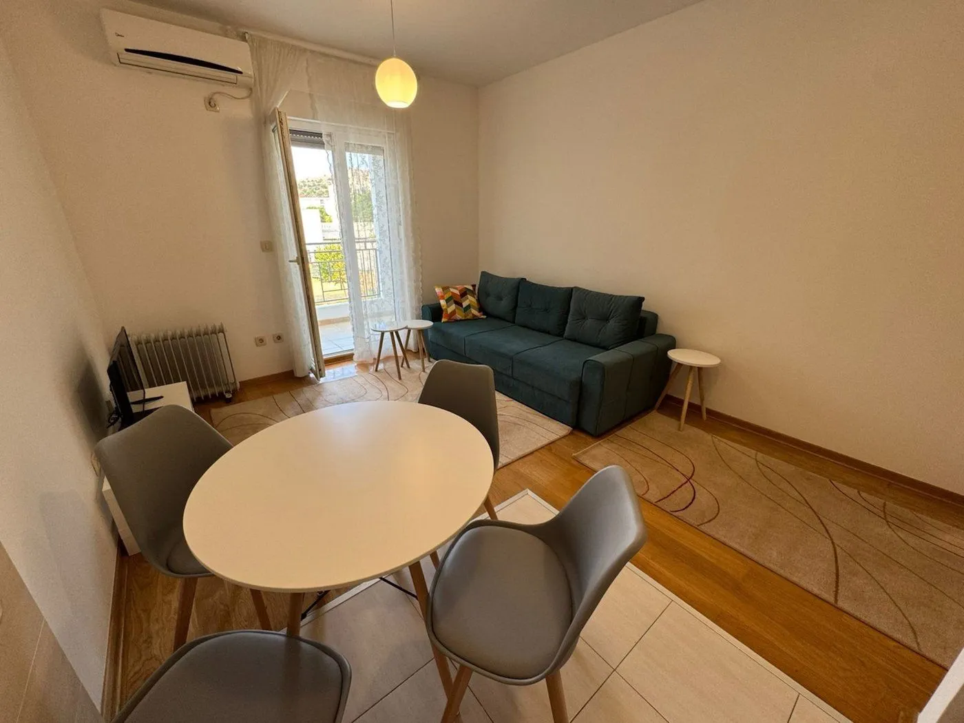 Izdavanje, stan, 26m², Blok 6, Podgorica