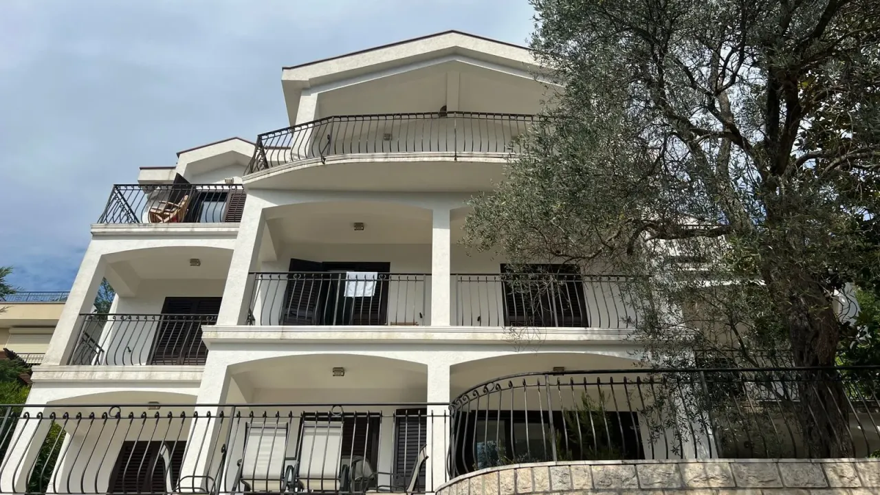 Prodaja, kuća, 358m², Budva, Crna Gora