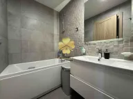 Izdavanje, dvosoban stan, 86m², Master Kvart, Podgorica - image 10