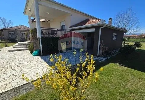 Izdavanje, kuća, 125m², Golubovci, Podgorica - image 17