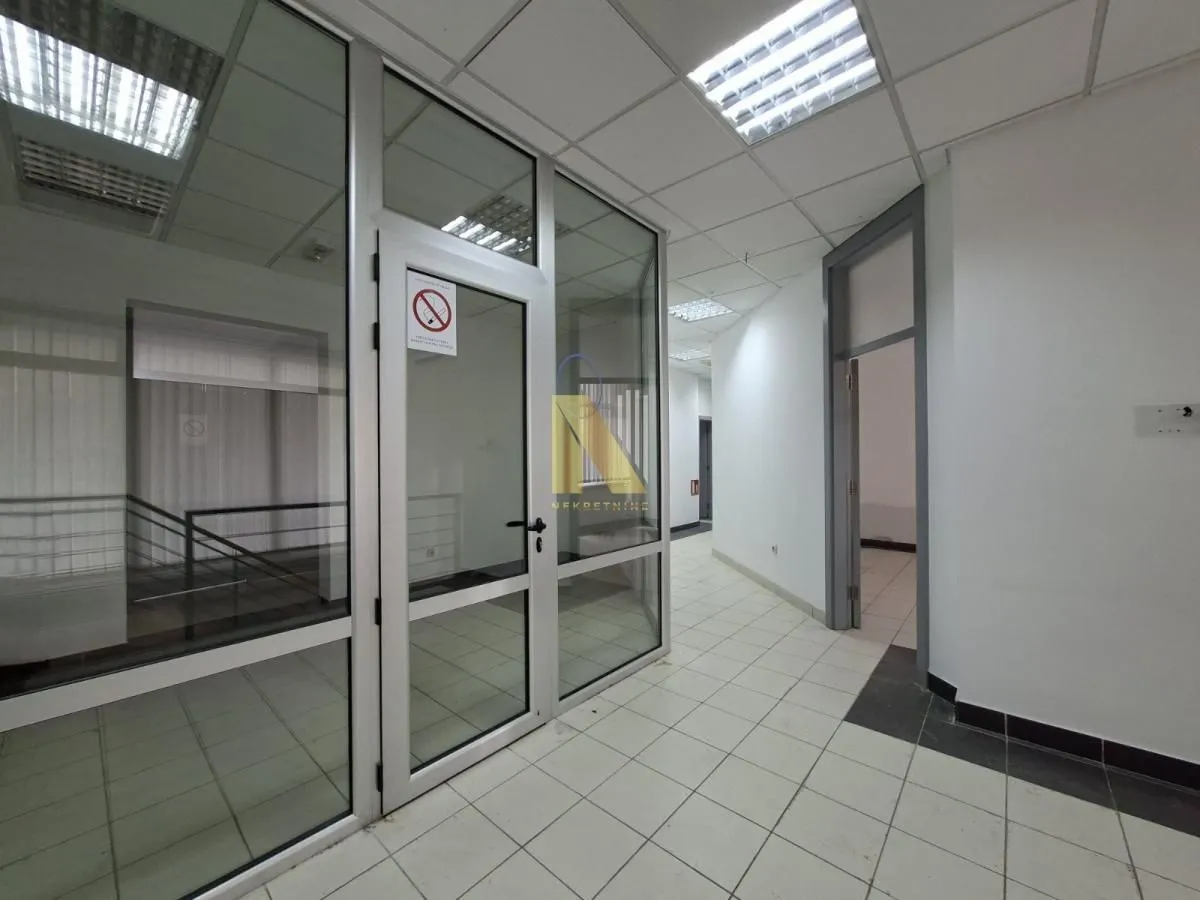Rent, office space, 395m², Bulevar Oslobodjenja, Novi Sad Sve Podlokacije