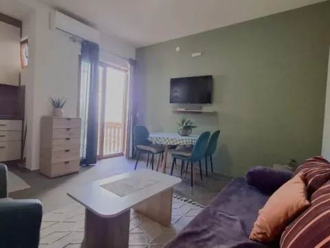 Izdavanje, jednosoban stan, 50m², Ilino, Bar - image 7