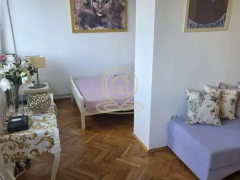 Rent, one bedroom apartment, 26m², Kalenić Pijaca, Vračar Sve Podlokacije - image 4