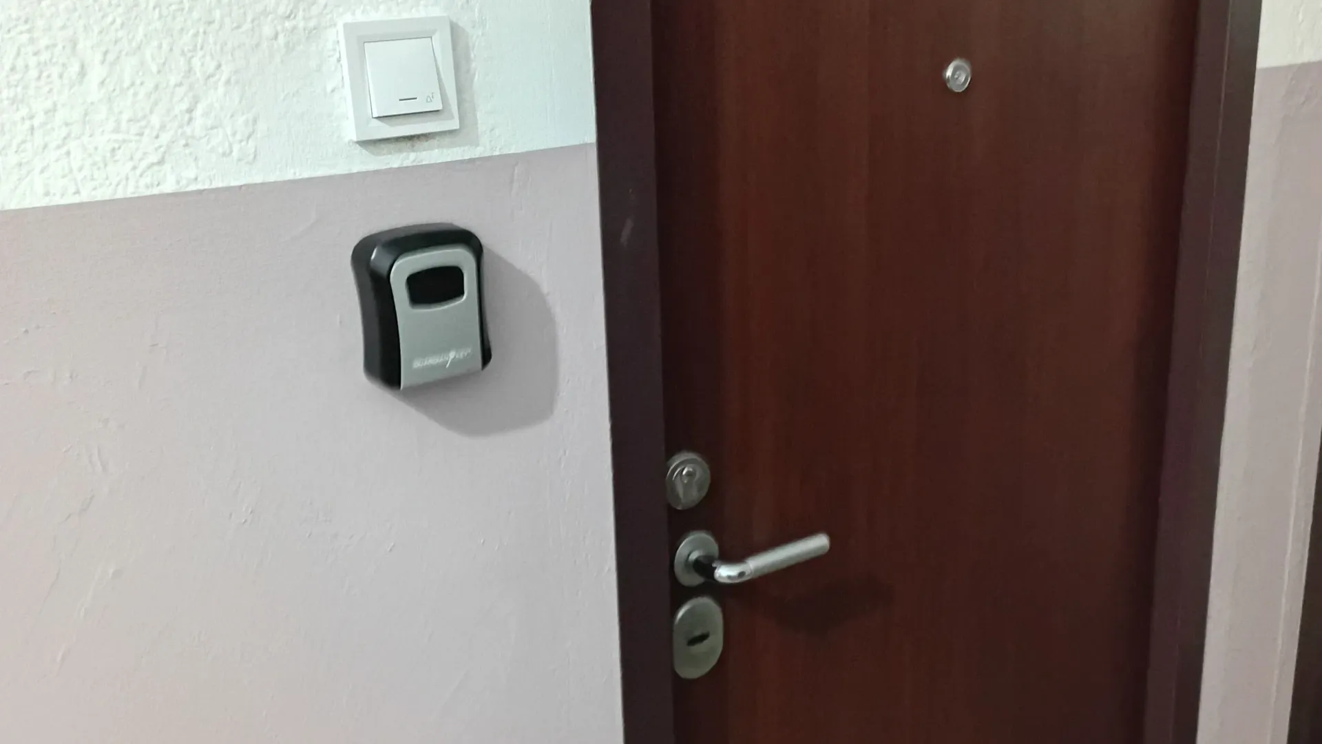 Izdavanje, garsonjera, 18m², Gintaš, Podgorica