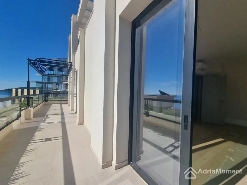 Prodaja, dvosoban stan, 113m², Bečići, Budva