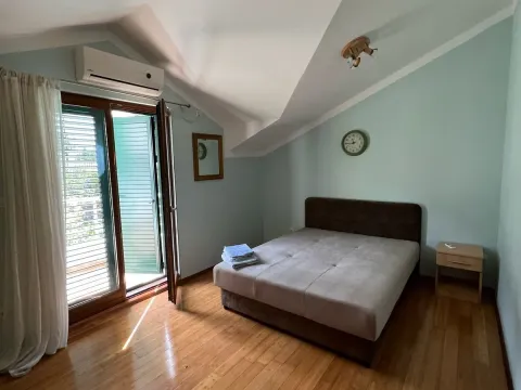 Prodaja, trosoban stan, 130m², Risan, Kotor - image 3